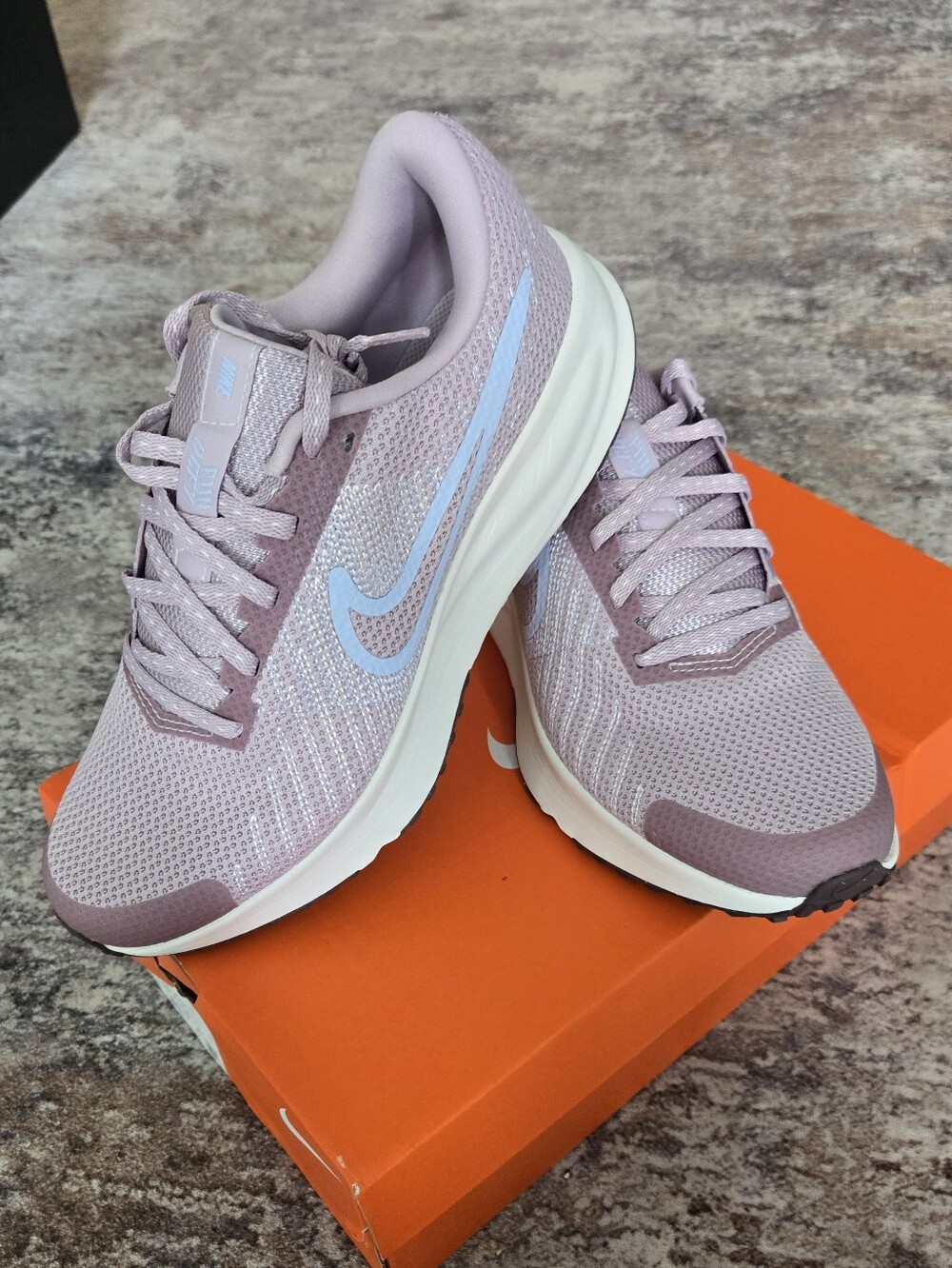 Nike Run Defy